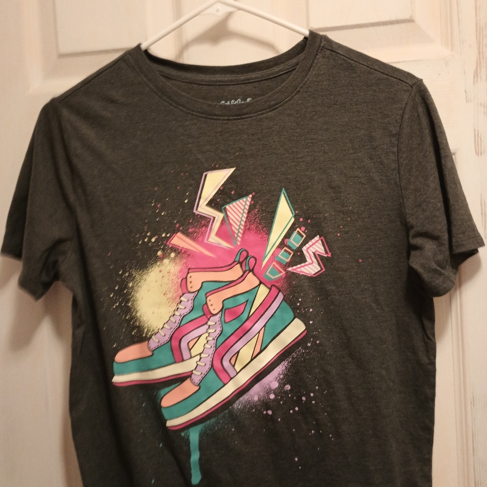 Cat & Jack graphic t-shirt Girls XL